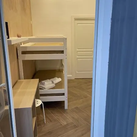 Apartment Santamonicaappartaments2 Neapel