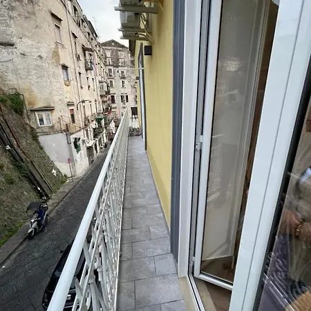 Santamonicaappartaments2 * Naples